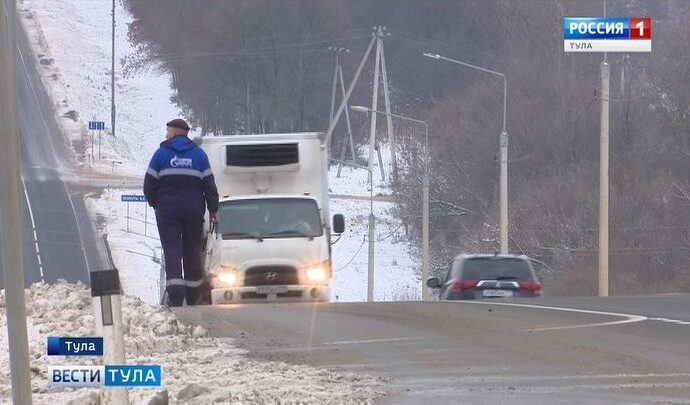 Жители деревни Волоть по дороге домой рискуют жизнью