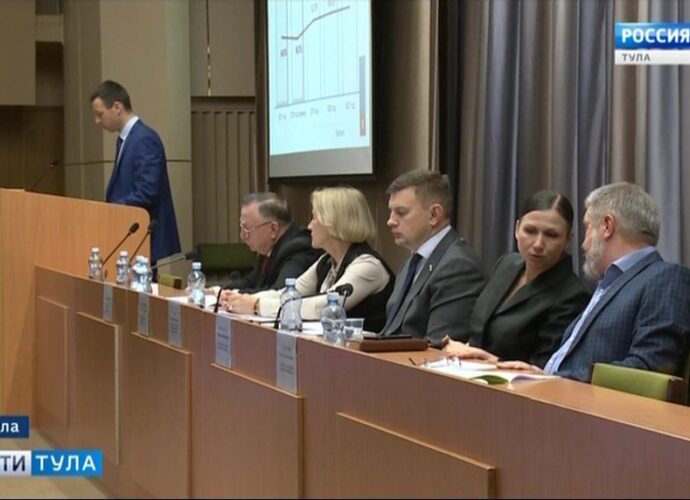В Тульской областной Думе обсудили бюджет на три года