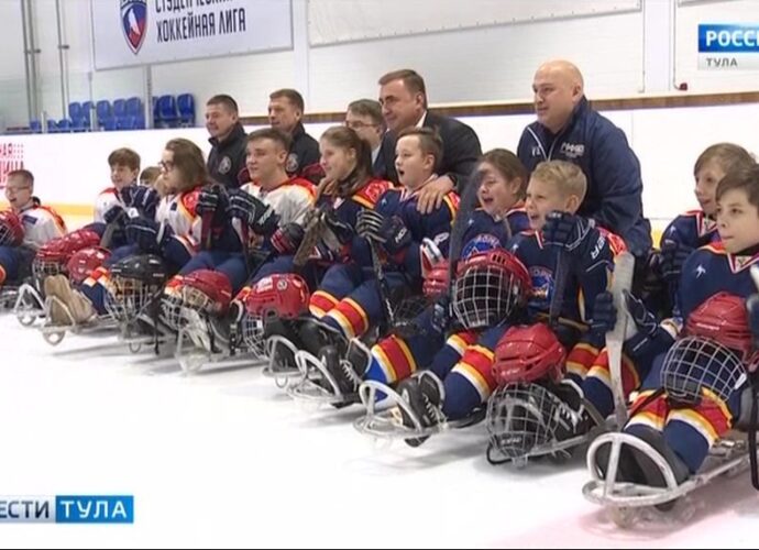Алексей Дюмин отметил высокий уровень мастерства юных следж-хоккеистов