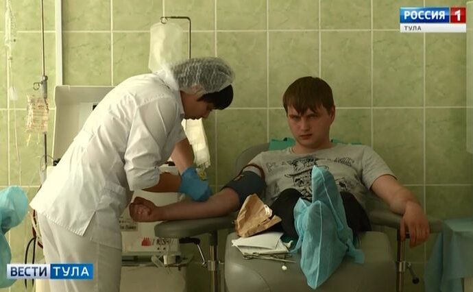 Тульских доноров пригласили на новогоднюю акцию