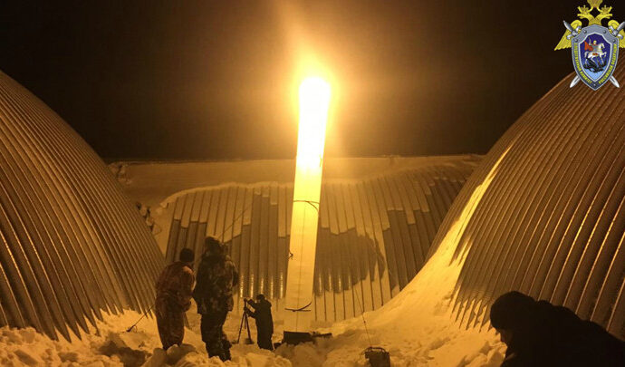 В  Плавском районе упавший с крыши снег убил ребенка