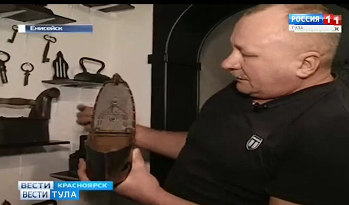 Жители Красноярска могут «потрепать» Толстого за нос