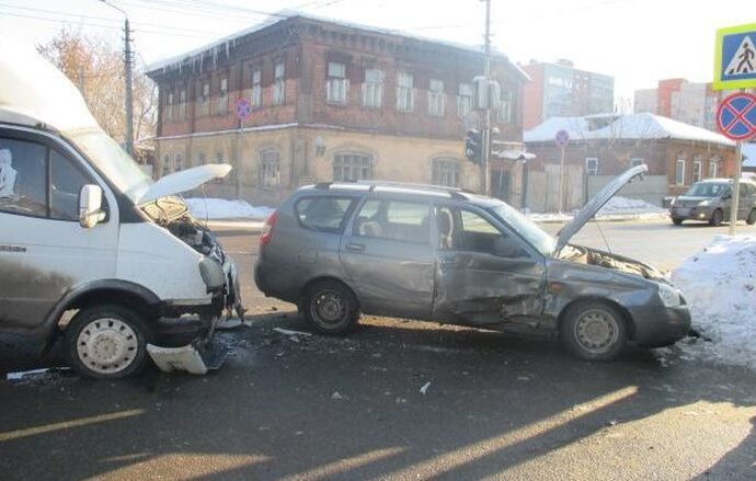 Улица Староникитская стала ежедневно попадать в сводки ГИБДД