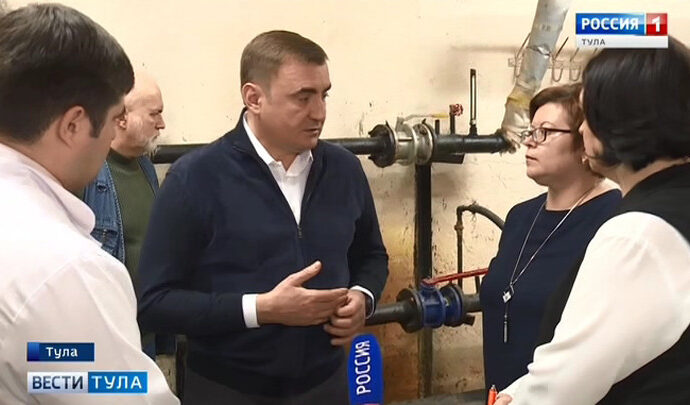 Алексей Дюмин посетил областной перинатальный центр