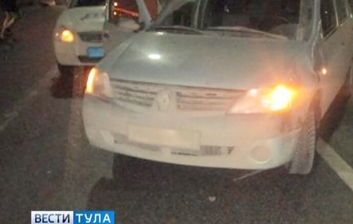 На проспекте Ленина в Туле женщина попала под колёса «Рено»