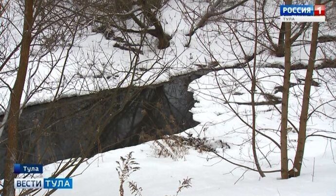 Жители дома на главной улице Тулы задыхаются от вони