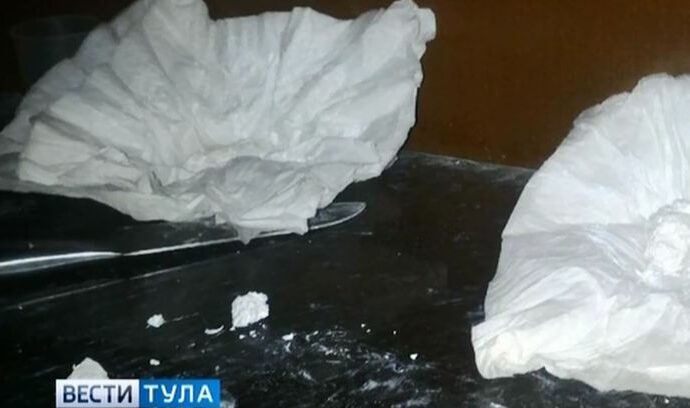 В Щёкинском районе полицейские задержали производителей наркотиков