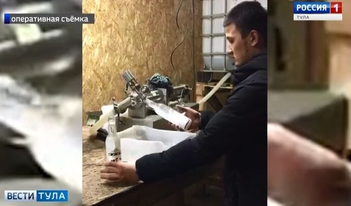 На подпольный цех по розливу суррогата вышли тульские полицейские