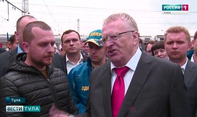 Жириновский назвал Дюмина одним из лучших губернаторов