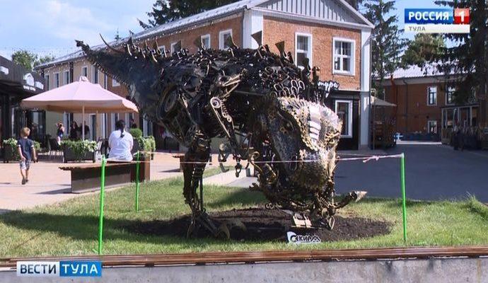 У тульской «тёщи» появился товарищ в стиле стимпанк