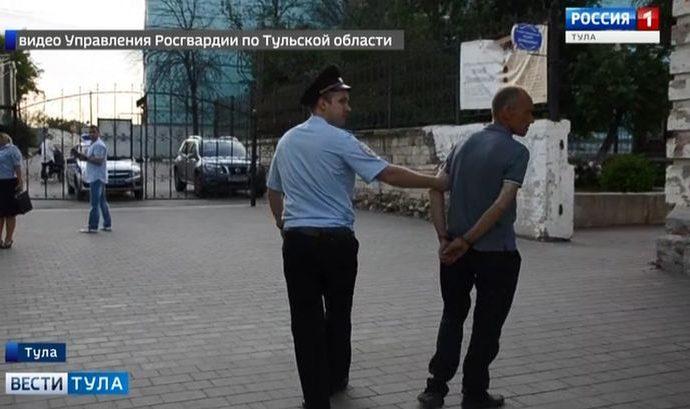 Семь раз судимый туляк попытался обокрасть храм