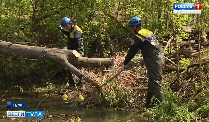 В Туле расчищают территорию у Щегловского ручья