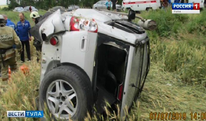 В Тульской области Chery Tiggo  съехал в кювет