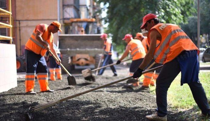 В рамках федеральных программ в Туле благоустраивают дворы и ремонтируют дороги