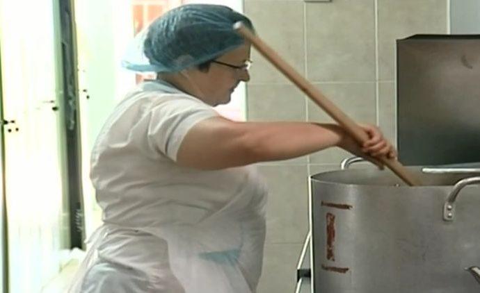 Санитарные врачи забраковали более тонны продуктов в тульских лагерях