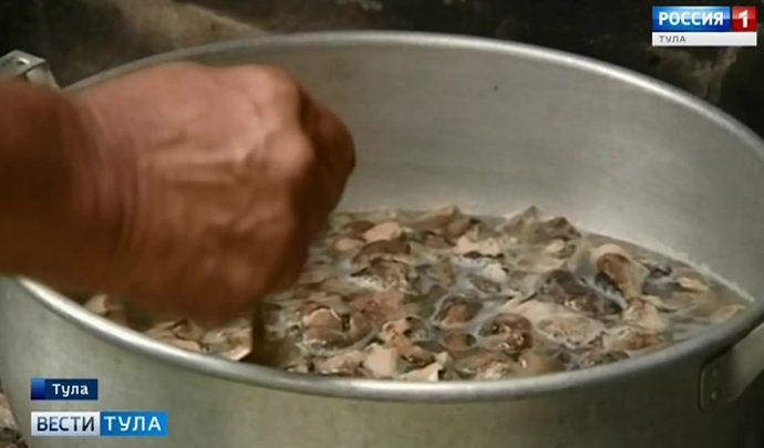 Трое жителей региона заболели ботулизмом