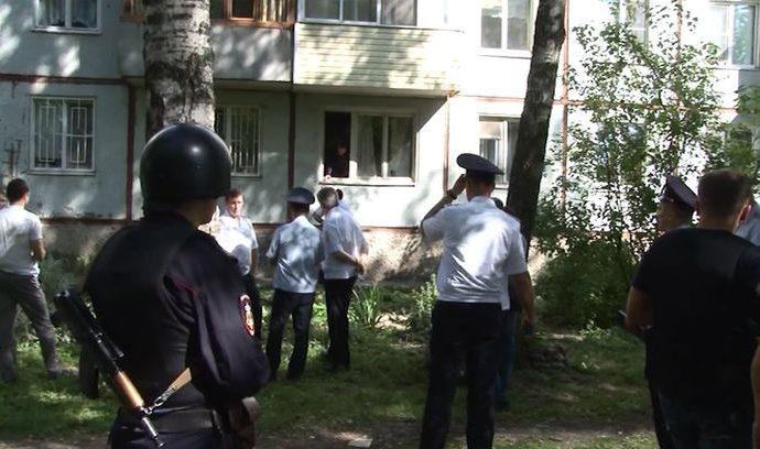 Житель Заречья поставил на уши весь дом