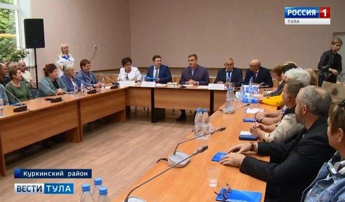 О чём губернатор Алексей Дюмин говорил с апостолами села?