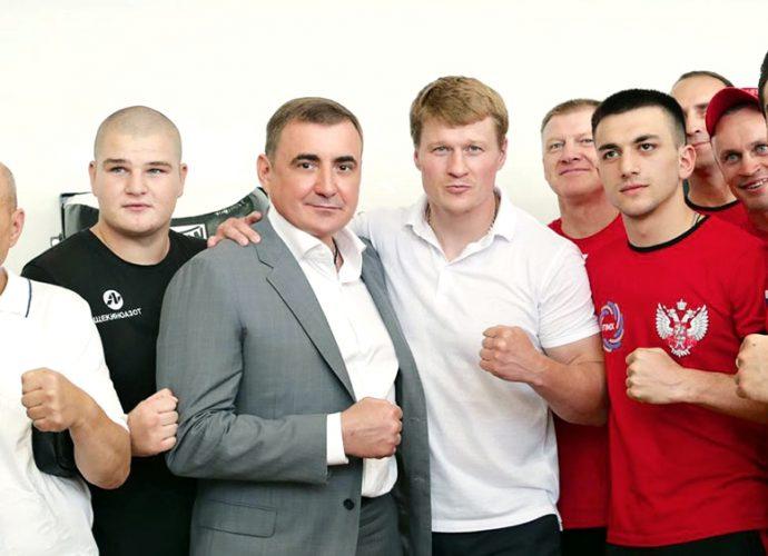 Алексей Дюмин и Александр Поветкин на открытии чемпионата ЦФО по боксу в посёлке Первомайском