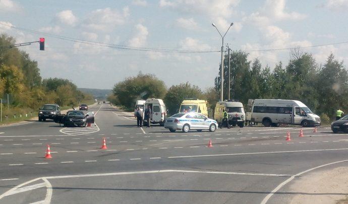 Девять человек, пострадавших в ДТП с автобусом в Тульской области, доставлены в больницу