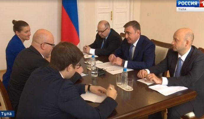 Алексей Дюмин провёл рабочую встречу с послом Финляндии