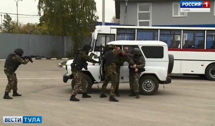 Сотрудники ОМОН отмечают профессиональный праздник