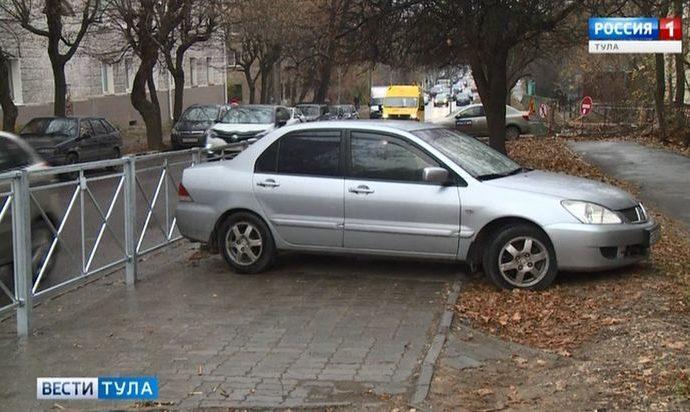 В Туле машину «замуровали» в парковочном кармане