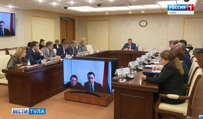 Губернатор Алексей Дюмин провёл личный приём граждан