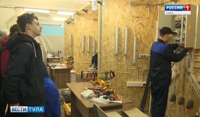 Тульские старшеклассники на несколько часов стали учащимися технологического колледжа