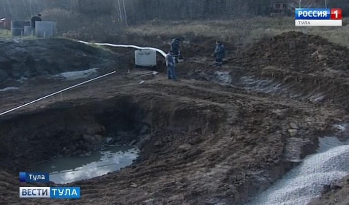 На перекрытом участке Щекинского шоссе начали ликвидацию карстового провала