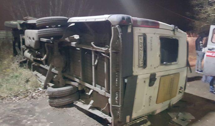 На Алексинском шоссе перевернулась маршрутка