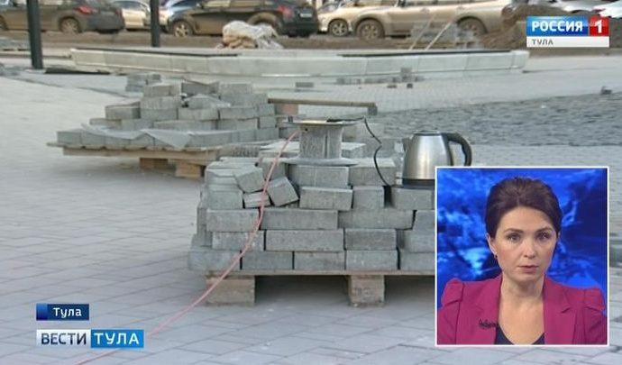Успеют ли закончить благоустройство площади перед Главпочтамтом до 1 декабря?