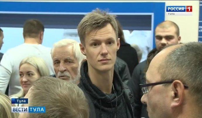 Тульские автомобилисты собрали огромную очередь в наркодиспансере