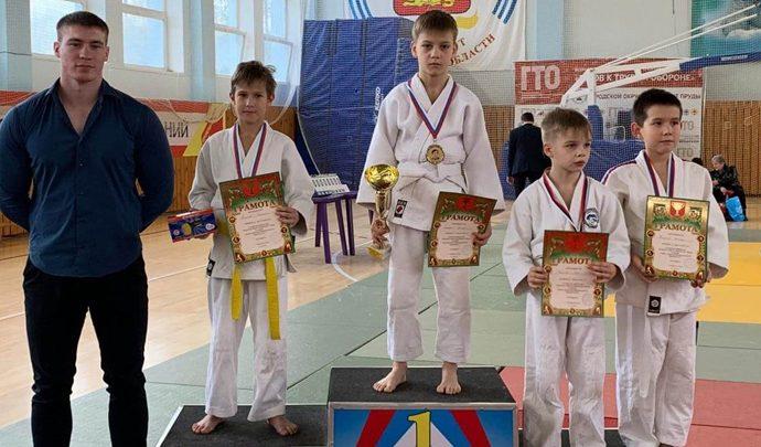 Дзюдоисты «Юности» вернулись с «золотом» из Серебряных Прудов
