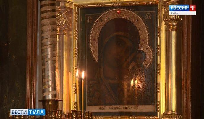 Православные празднуют Введение во храм Пресвятой Богородицы