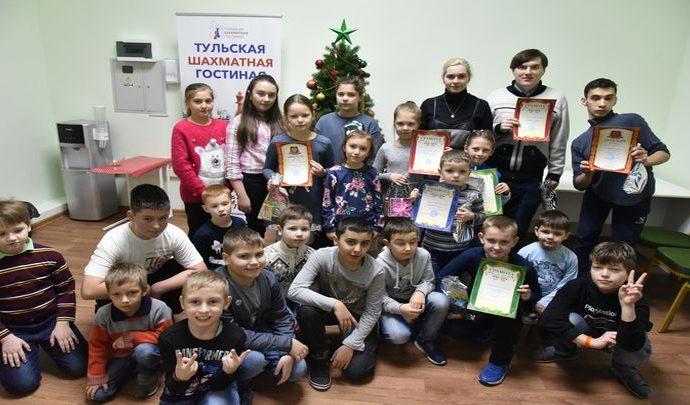 В Тульской шахматной гостиной прошёл Рождественский турнир по русским шашкам