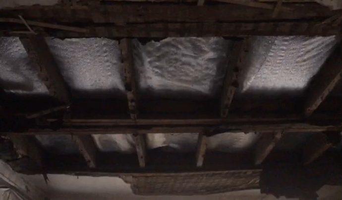 В Алексине в одной из квартир обрушился потолок