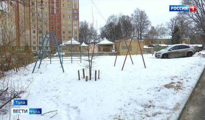 Хорошо ли убираются придомовые территории тульских многоэтажек?