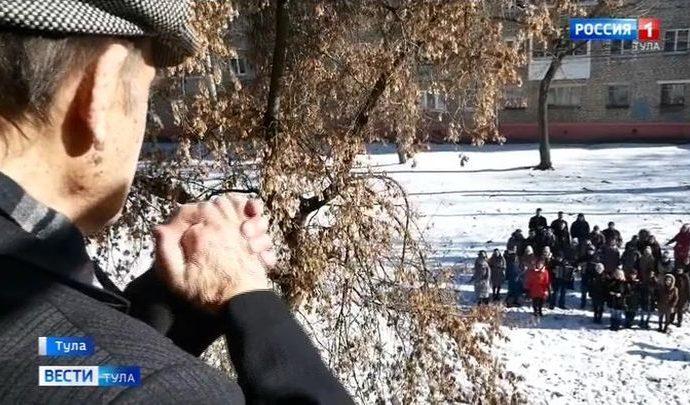 Студенческий хор необычно поздравил тульского ветерана