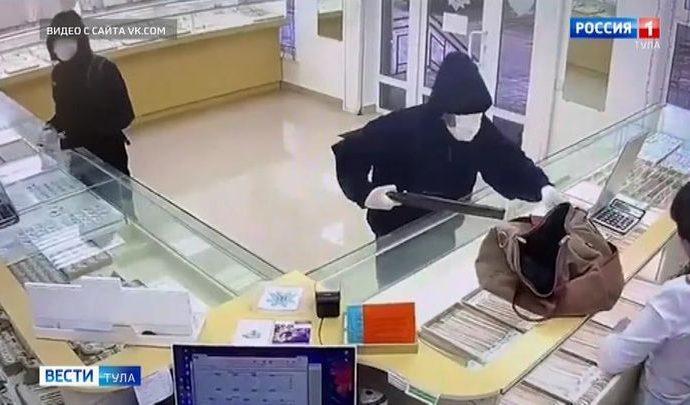В Кимовске ограблен ювелирный магазин (видео)