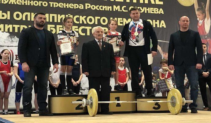 Тульские тяжелоатлеты завоевали золотую и серебряную медали на Всероссийском турнире