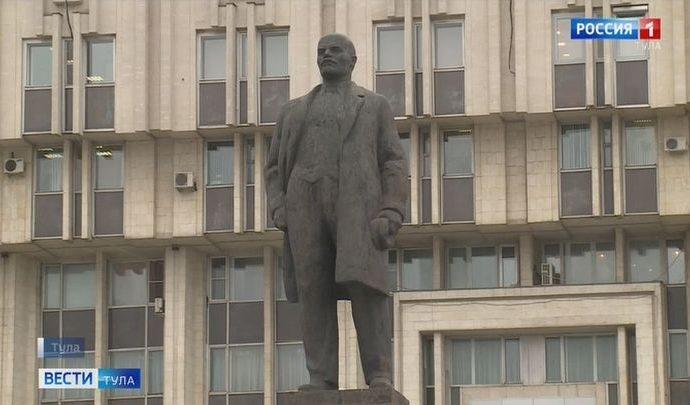 В Туле отремонтируют постамент памятника Владимиру Ленину