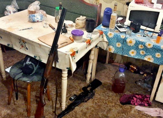 Арсенал оружия, изъятый у жителя одной из деревень Венёвского района