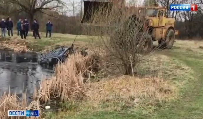 В Алексине подростки пытались угнать автомобиль. Что из этого получилось?