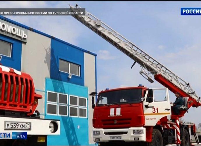 Щёкинских пожарных поздравили новой автолестницей