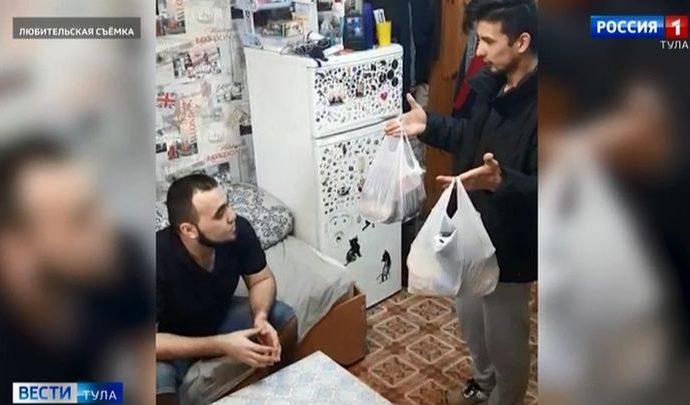 Иностранным студентам ТГПУ раздали продукты