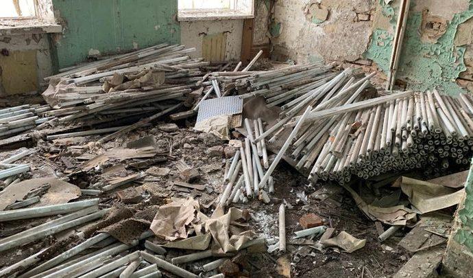 В Узловском районе обнаружен заброшенный склад ртутных ламп