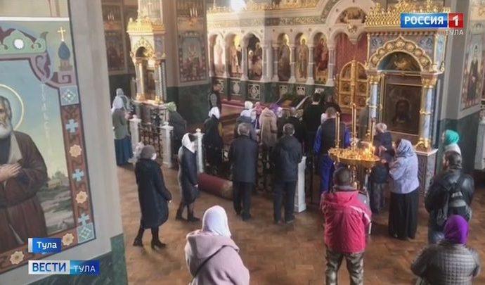 Прислушались ли тульские прихожане к призыву молиться дома?