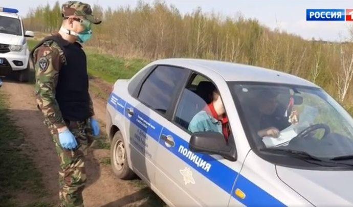 Бетонные блоки не остановили отдыхающих в Кондуках