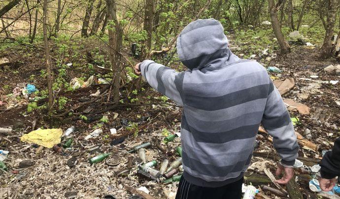 В Ясногорске около торгового центра мужчина задушил свою знакомую